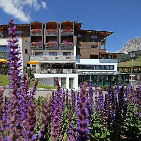 Hotel Ciasa Soleil La Villa  Luaran gambar
